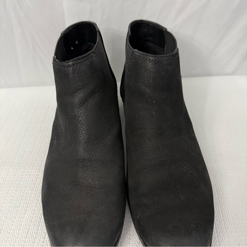Frye Mallory Chelsea Black Leather Boots - Picture 3 of 9